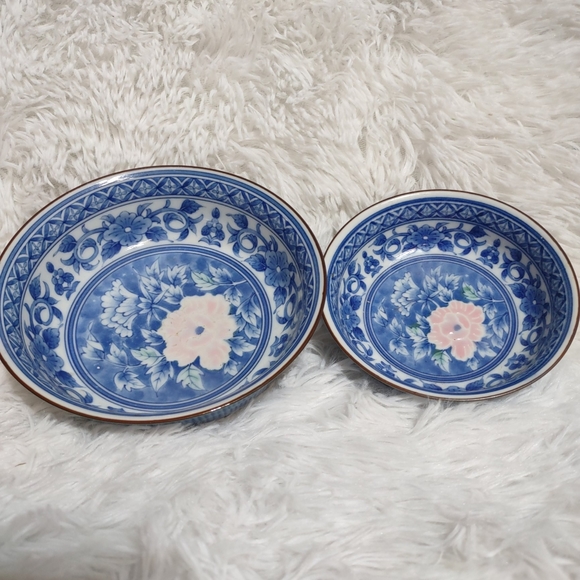 JAPANESE BLUE AND WHITE Vintage 2 piece Bowl set - Picture 1 of 10